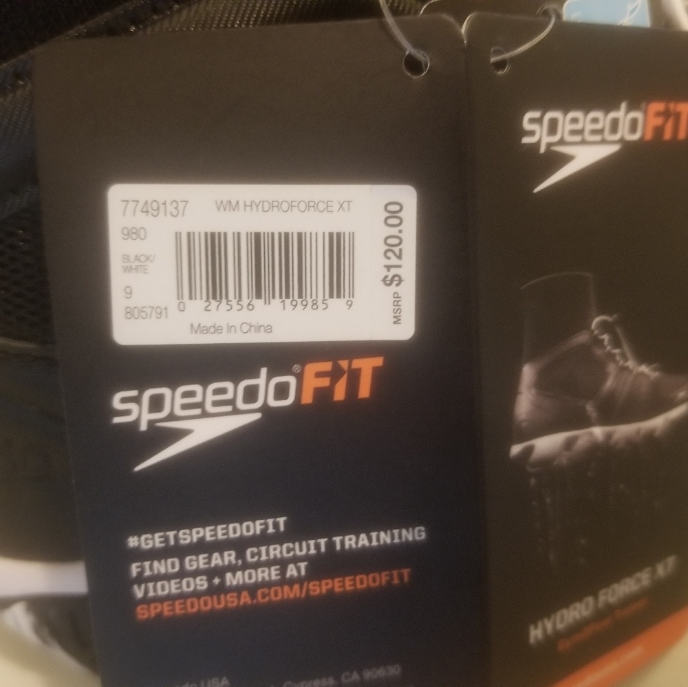 Womens speedo fit nwt Waterproof training shoes